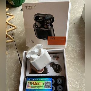 Tozo ear buds new